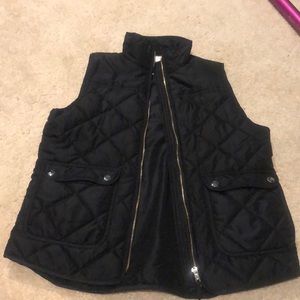 Thread and supply vest